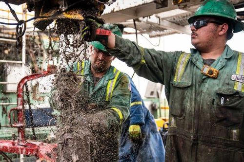 Giá dầu bật tăng trước thềm cuộc họp OPEC