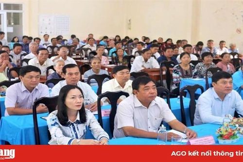 Đại biểu Quốc hội tỉnh: Tiếp xúc cử tri sau kỳ họp lần thứ 8, Quốc hội khóa XIV