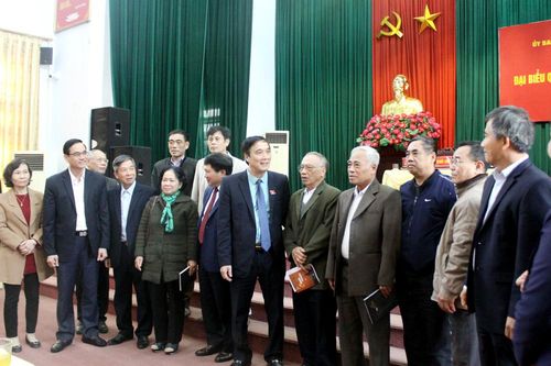 Đại biểu Quốc hội tỉnh tiếp xúc cử tri tại thị xã Phú Thọ, huyện Lâm Thao