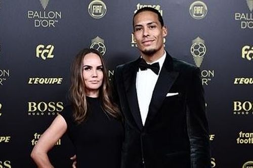 Virgil van Dijk : Sự nghiệp của Messi thật vĩ đại