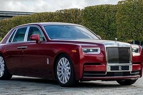 Đấu giá chiếc Rolls-Royce phiên bản Bespoke Red Phantom đặc biệt