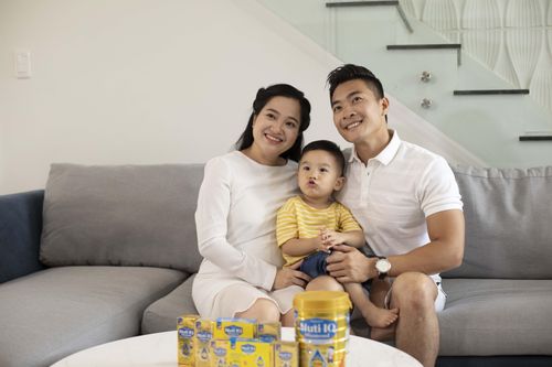 Bí quyết 'kim cương' nuôi con từ gia đình Quốc Cơ - Hồng Phượng