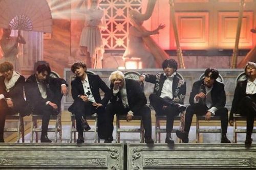 Sân khấu của BTS tại MMA 2019 hoành tráng, cầu kỳ đến mức phải mất 3 tháng chuẩn bị