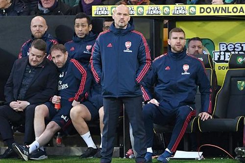 Arsenal: Unai Emery chỉ là nạn nhân của hệ thống