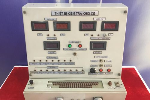 Trưng bày gần 400 tư liệu, hiện vật 'Những mốc son lịch sử-Thành tích vẻ vang'