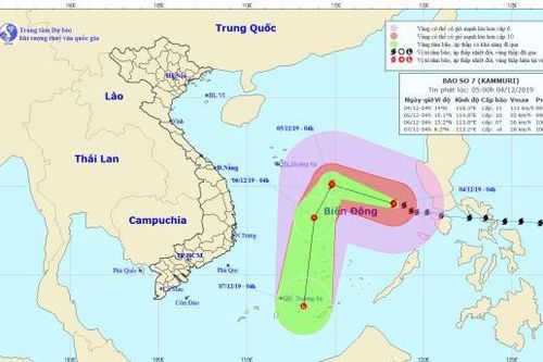 Siêu bão Kammuri hướng về phía quần đảo Trường Sa