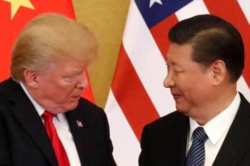 Cú sụt gãy bất ngờ, Donald Trump đối mặt nguy cơ mới