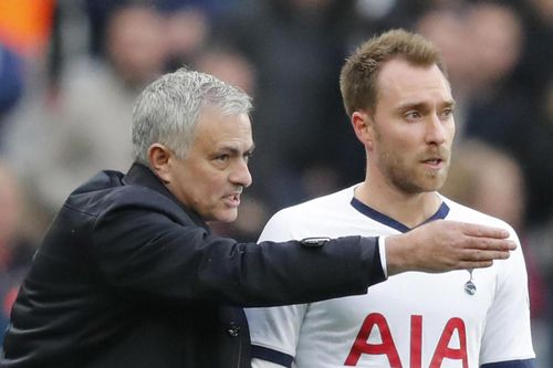 MU 'săn' Demiral, Mourinho dằn mặt Eriksen