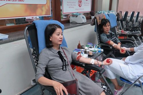 Các bệnh viện Sài Gòn đứng trước cảnh thiếu máu trầm trọng trong dịp Tết