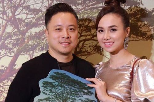 Vợ chồng Victor Vũ, Đinh Ngọc Diệp tình tứ ra mắt 'Mắt biếc'