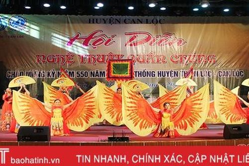 Khai mạc hội diễn nghệ thuật quần chúng kỷ niệm 550 thành lập huyện Can Lộc