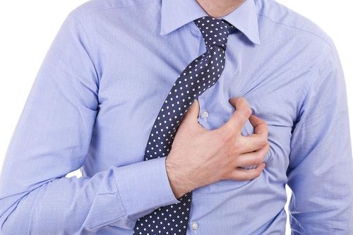 Điều trị cholesterol cao lúc trẻ sẽ ngăn chặn nguy cơ bệnh tim mạch khi về già