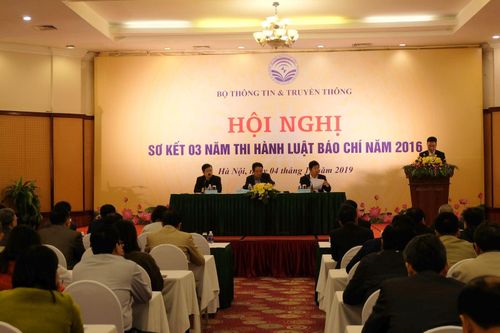 Sơ kết 3 năm thực thi Luật Báo chí 2016: Còn tình trạng 'báo hóa', phóng viên thường trú hoạt động gây bức xúc cho địa phương, doanh nghiệp