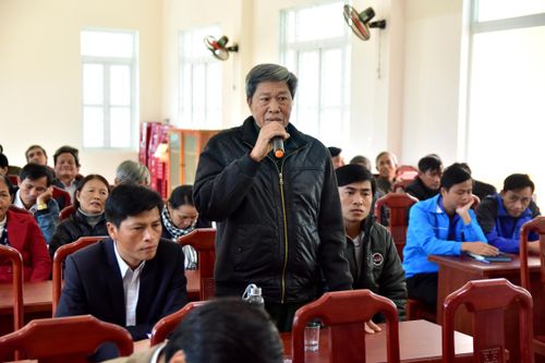 Đoàn đại biểu Quốc hội tỉnh Quảng Trị tiếp xúc cử tri tại xã Cam Thủy