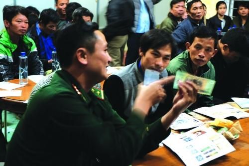 Chung sức bảo vệ đồng tiền Việt