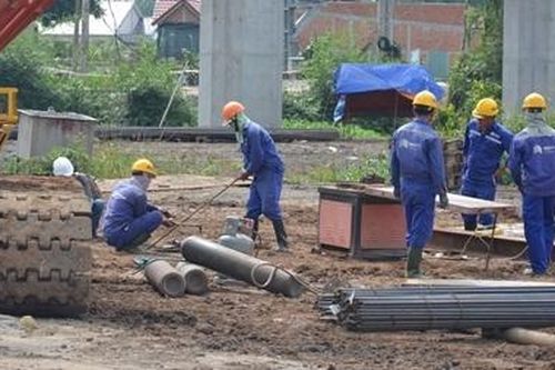 Dự án cao tốc Trung Lương - Mỹ Thuận: Công nhân làm việc xuyên Tết để đảm bảo tiến độ