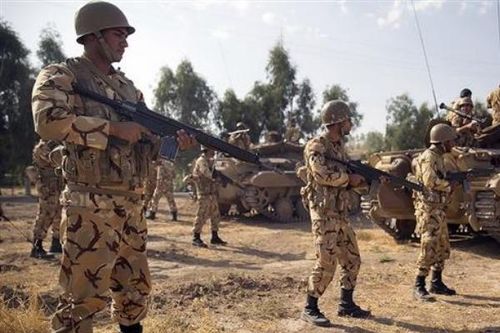 Máy bay chiến đấu không xác định dội bom căn cứ Iran ở Syria?