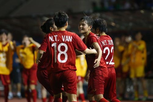 Tuyển nữ Việt Nam vào chung kết
