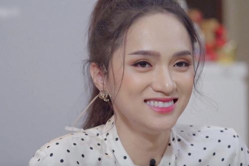 Hương Giang Idol: 'Tôi chỉ là nghệ sĩ giải trí'