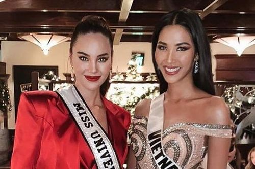 Hoàng Thùy đọ sắc với đương kim Hoa hậu Hoàn vũ Catriona Gray