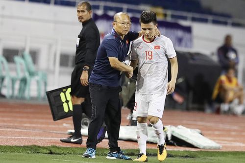 Đội hình xuất phát U22 Việt Nam vs Thái Lan: Quang Hải chấn thương, ai đá thay?