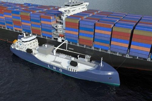 Total thuê tàu tiếp LNG đầu tiên ở Pháp