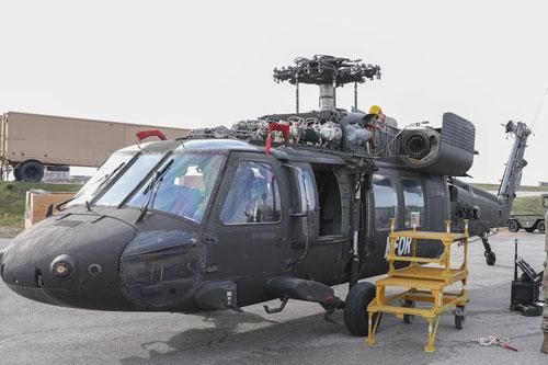 Dùng động cơ 'tí hon', Black Hawk vẫn giúp Quân đội Mỹ 'đánh đông dẹp bắc'