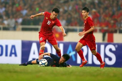 Tránh 'bi kịch Phí Minh Long 2.0', thủ môn Bùi Tiến Dũng dự bị trước U22 Thái Lan