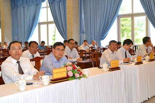 Bồi dưỡng kiến thức cho cán bộ chủ chốt