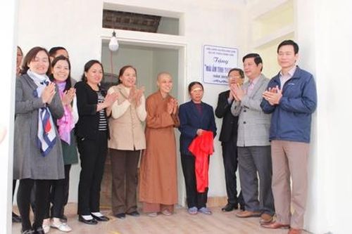 Khánh thành nhà 'Mái ấm tình thương'