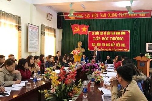 Bồi dưỡng dạy môn tin học cấp Tiểu học