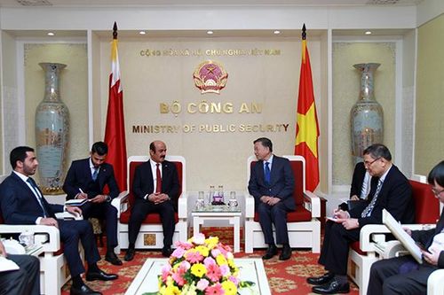 Bộ trưởng Tô Lâm tiếp Đại sứ Qatar và Đại sứ Mozambique