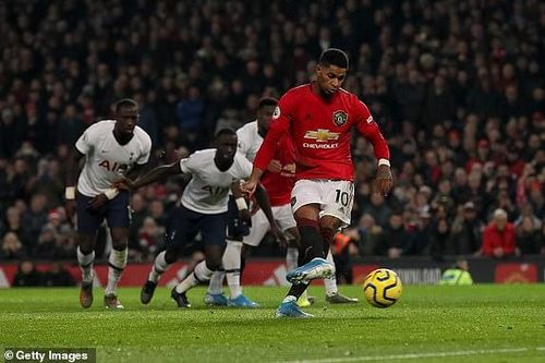 Ngoại Hạng Anh vòng 15: Rashford lập cú đúp, MU đánh bại Tottenham
