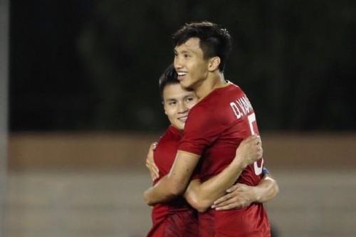 Heerenveen SC chúc mừng Văn Hậu, khen SEA Games hấp dẫn