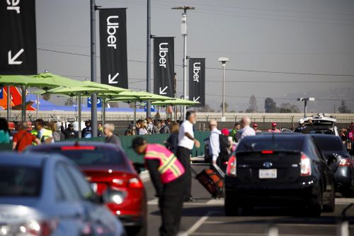 Uber tiết lộ hàng trăm vụ hiếp dâm hành khách