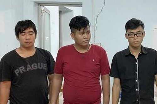 Giả cảnh sát hình sự gây ra hàng chục vụ cướp ở TP.HCM
