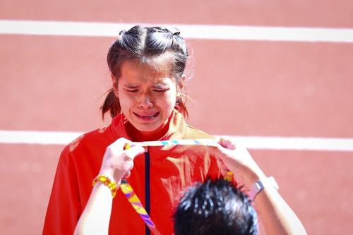 Cảm phục nữ sinh ĐH Quy Nhơn thi đấu hết mình tại SEA Games