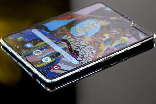 Galaxy Fold thế hệ tiếp theo sẽ có cơ chế bản lề ẩn
