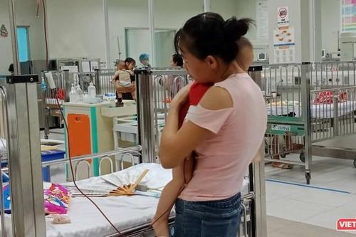 Những điều cha mẹ cần lưu ý khi dịch cúm vào mùa