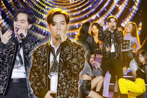 Ali Hoàng Dương: 'Tôi muốn thi thố hoặc đứng trên sân khấu quốc tế để hát ca khúc của mình bằng tiếng Anh'