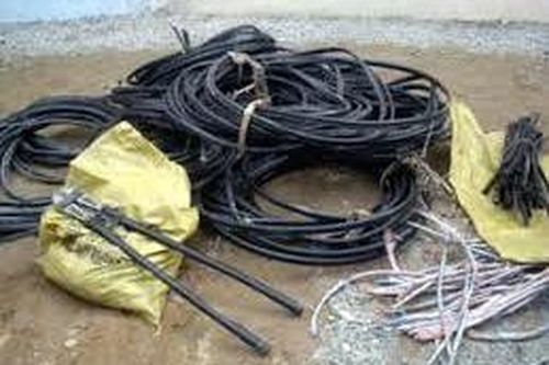 Điều tra vụ mất trộm dây điện ở Cà Mau