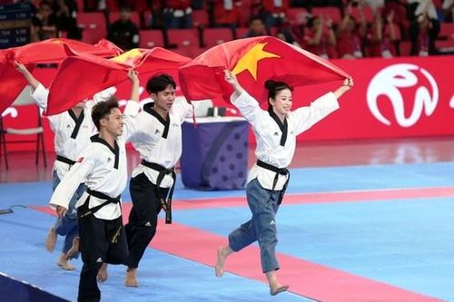 Một ngày bùng nổ!