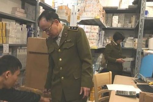 Phát hiện một số lượng 'khủng' thuốc tân dược nhập lậu ở Hà Nội