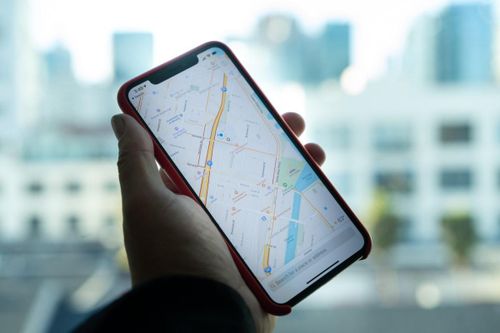 Apple nói gì về cáo buộc theo dõi người dùng ngay cả khi tính năng định vị bị tắt
