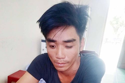 Nghịch tử nghi 'ngáo đá' hành hung cha ruột
