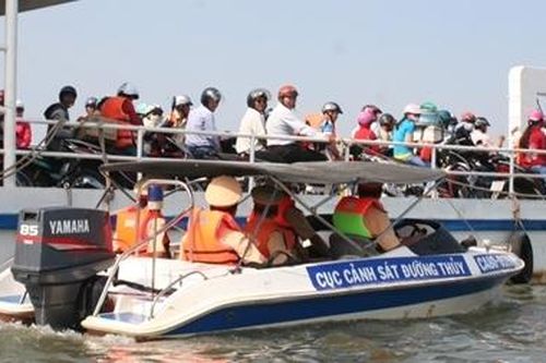 Đẩy mạnh kiểm soát giao thông đường thủy nội địa cuối năm
