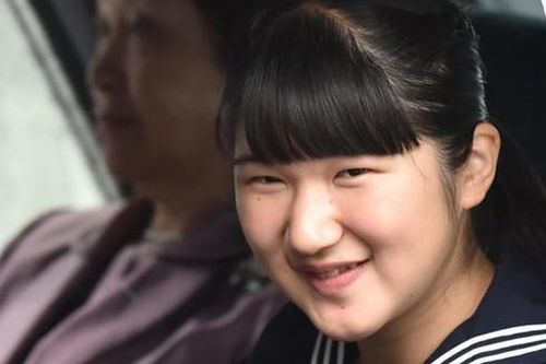 Nhật Bản tranh luận về việc lập nữ hoàng tương lai