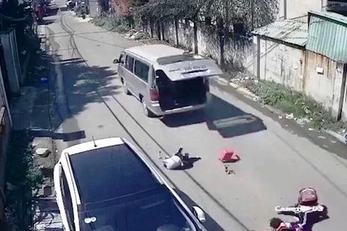 Yêu cầu rà soát việc sử dụng dịch vụ đưa đón học sinh bằng xe ô tô