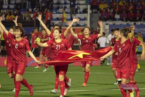 Tuyển nữ Việt Nam thắng Thái Lan lấy Vàng SEA Games: Quả cảm!