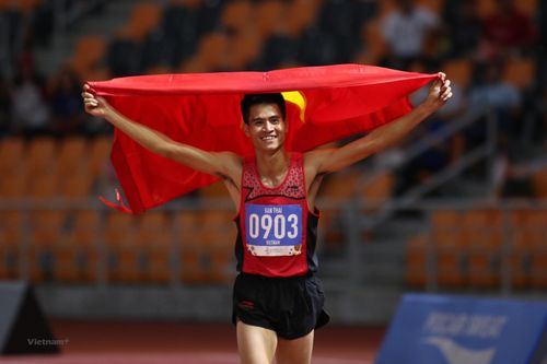 Điền kinh Việt Nam tiếp tục thống trị đường chạy 1.500 tại SEA Games
